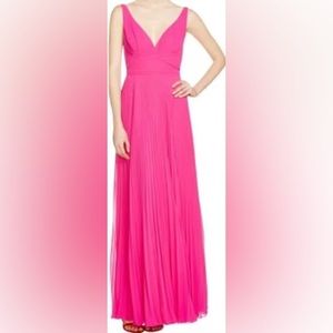 Laundry by Shelli Segal Hudson Gown

$325 original retail